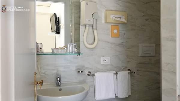 Hotel Splendid Mare Laigueglia Ngoại thất bức ảnh