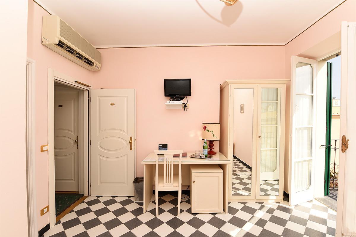 Hotel Splendid Mare Laigueglia Ngoại thất bức ảnh
