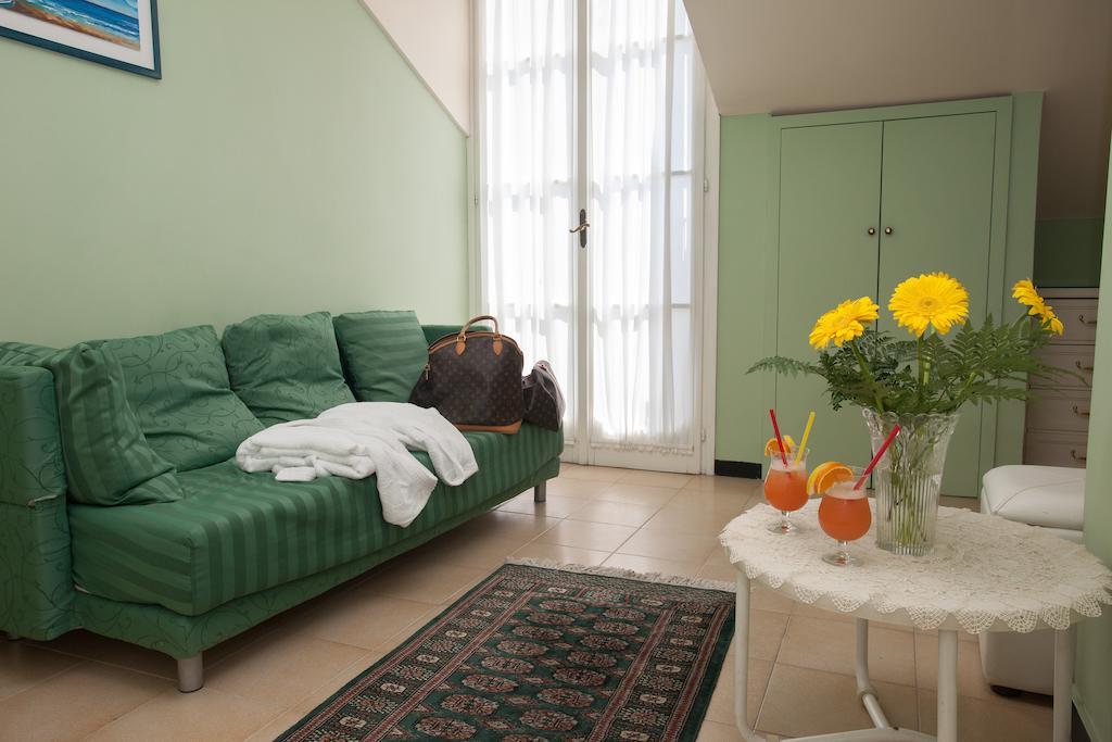 Hotel Splendid Mare Laigueglia Ngoại thất bức ảnh