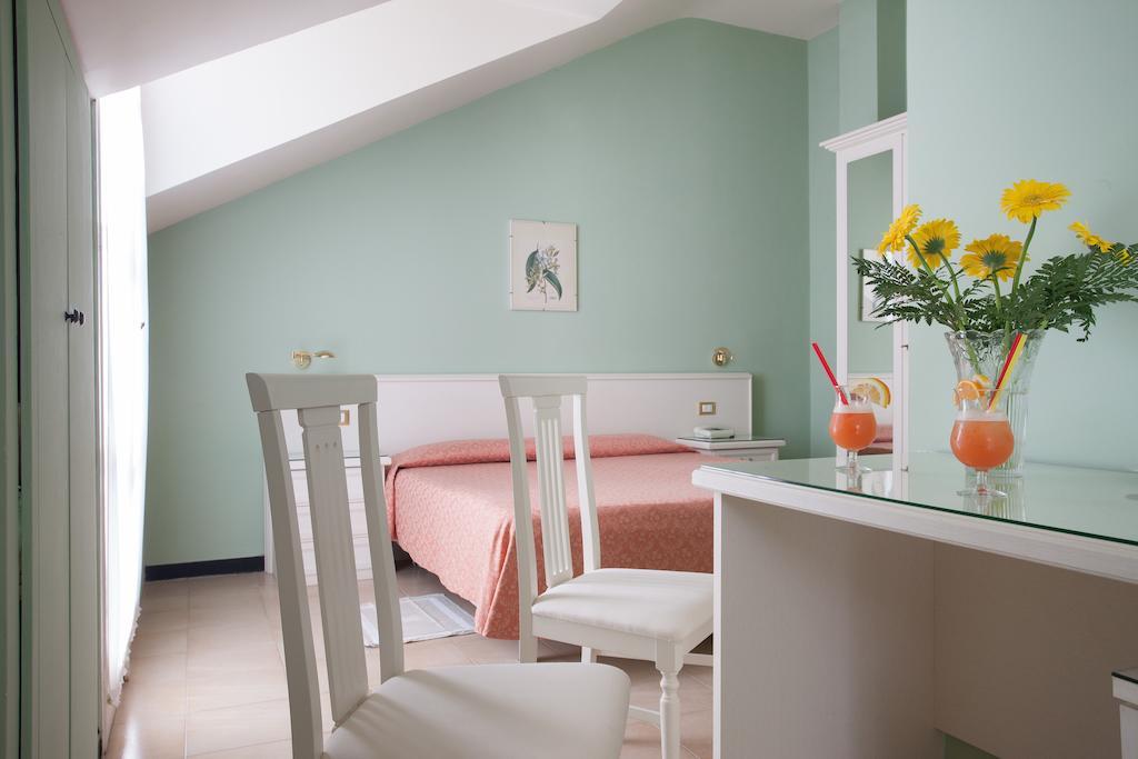 Hotel Splendid Mare Laigueglia Ngoại thất bức ảnh